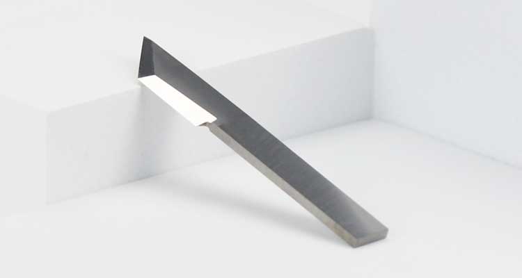 tungsten carbide blade